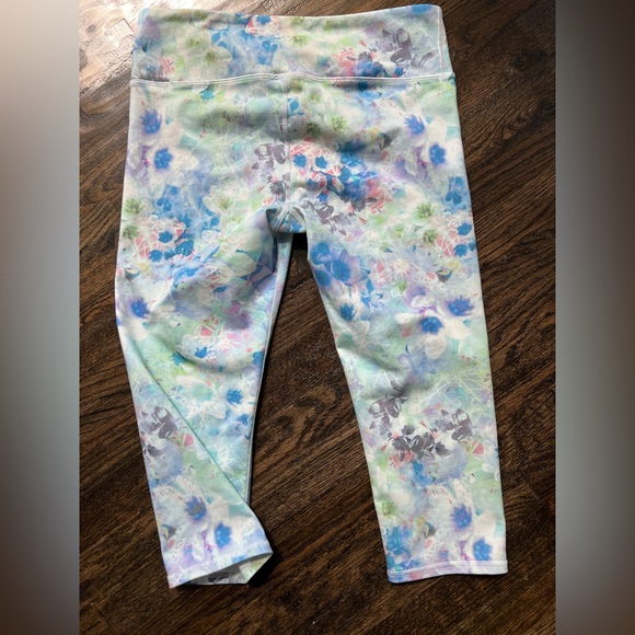 Alo Yoga/cycle leggings - Picture 2 of 4